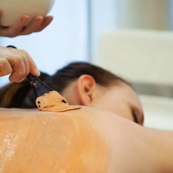 traitement de la peau du dos